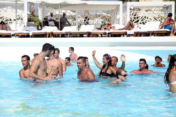 Riviera on Sunday 